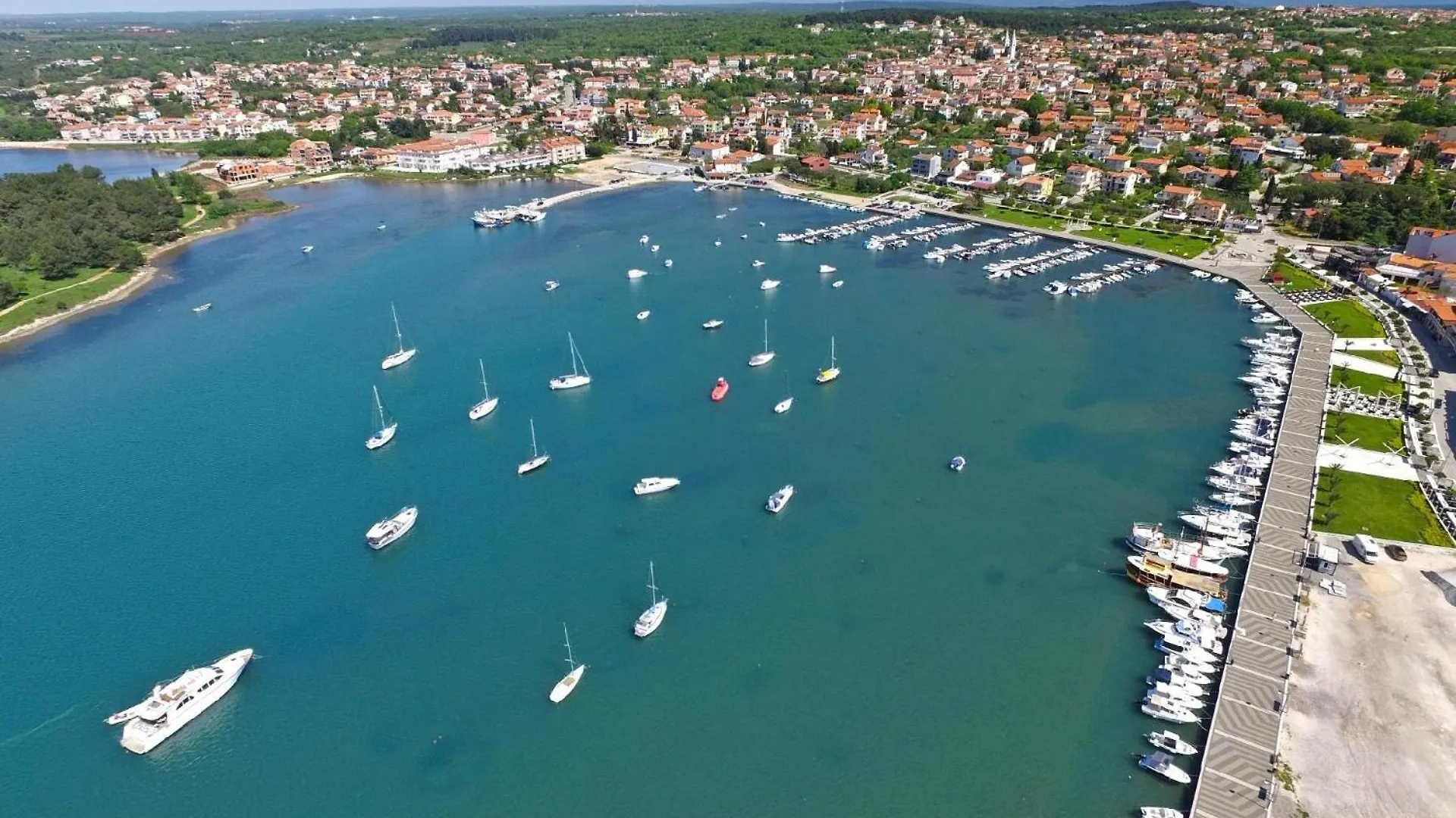 Apartment Ferienwohnung Fuer 4 Personen Ca 85 Qm In Medulin, Istrien Suedkueste Von Istrien Croatia